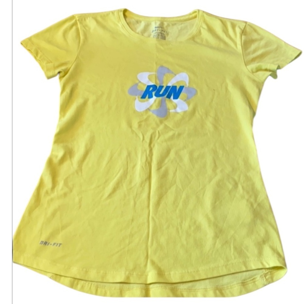 NIKE drifit tshirt